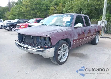 2001 Chevrolet Silverado 1500 Ls z USA, uszkodzony, nr VIN 2GCEC19T811159998